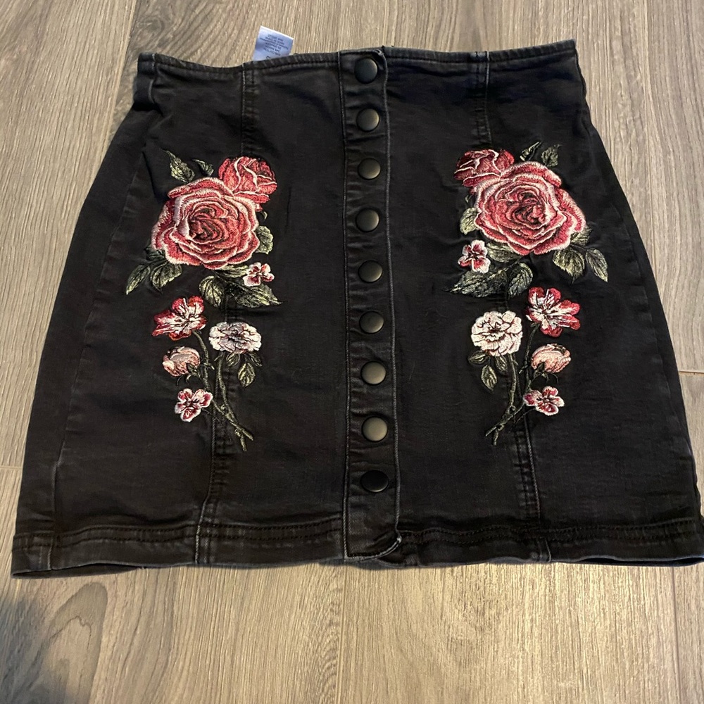 kendall & kylie skirt